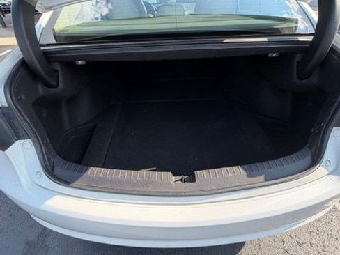 Used 2019 Acura TLX FWD image 4