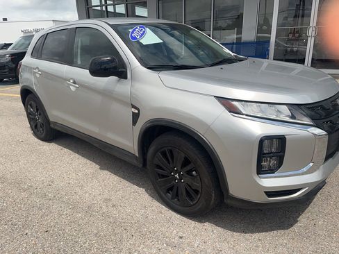 Used 2025 Mitsubishi Outlander Sport LE AWD/4WD image 8