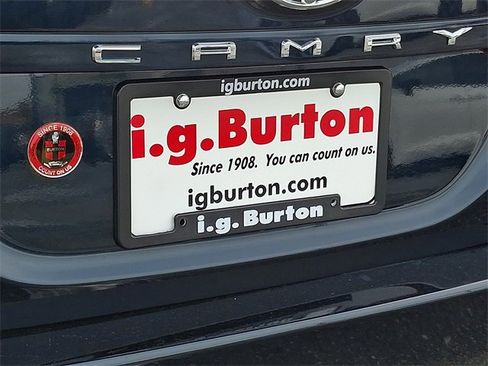 Used 2019 Toyota Camry SE image 29