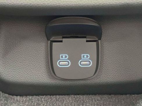 New 2026 Genesis GV70 2.5T Select AWD/4WD image 13