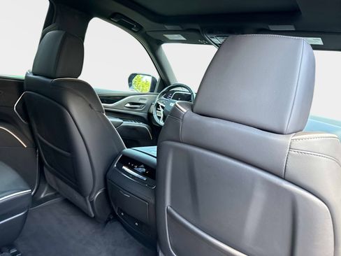 Used 2024 Cadillac Escalade Sport w/ LPO, ONYX Package AWD/4WD image 29