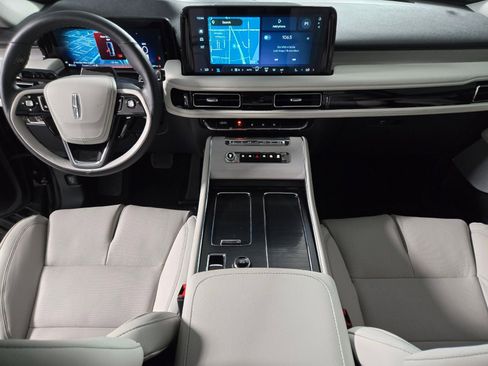 New 2026 Lincoln Aviator Reserve AWD/4WD image 16