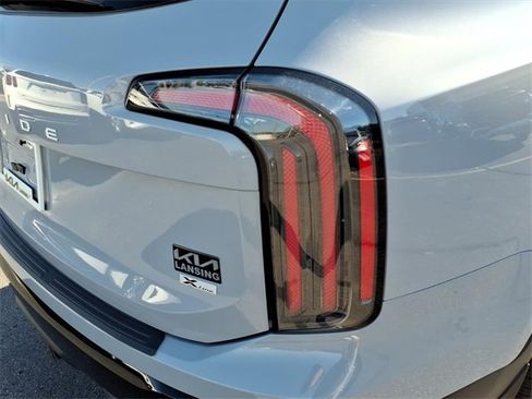 Used 2024 Kia Telluride EX X-Line image 11