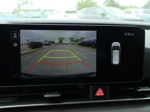 New 2026 Kia Carnival EX FWD image 10