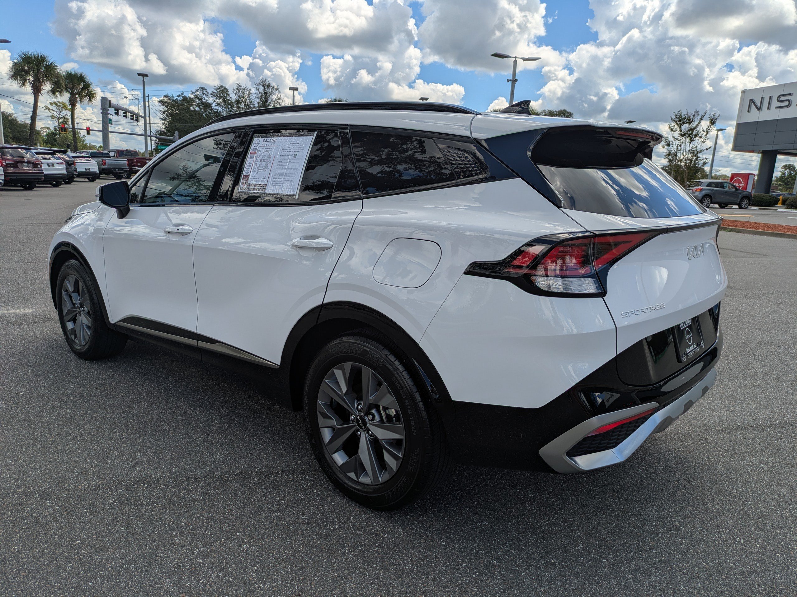 Used 2025 Kia Sportage SX FWD image 6