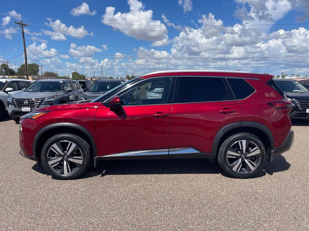 Used 2021 Nissan Rogue Platinum FWD image 4