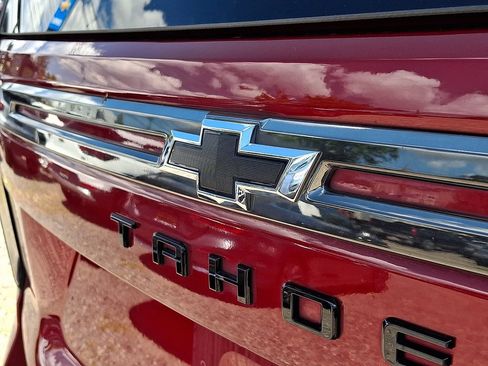 Used 2022 Chevrolet Tahoe Z71 w/ Off-Road Capability Package AWD/4WD image 30