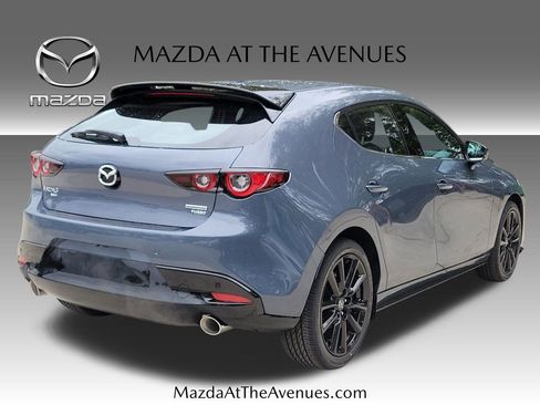New 2026 MAZDA MAZDA3 Hatchback w/Premium Plus Pkg image 4
