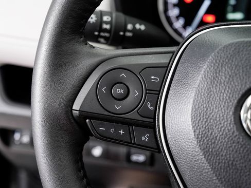 Used 2025 Toyota RAV4 XLE Premium image 13