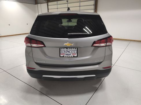 Used 2024 Chevrolet Equinox LT image 12