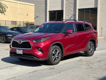 Used 2023 Toyota Highlander XLE