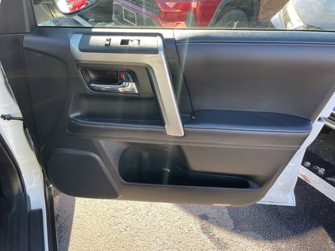 Used 2023 Toyota 4Runner SR5 image 10