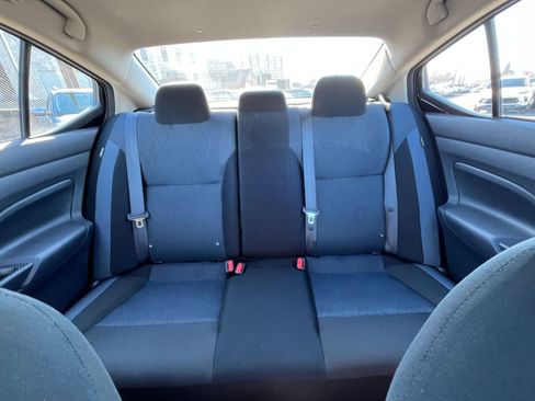 Used 2025 Nissan Versa SV image 36