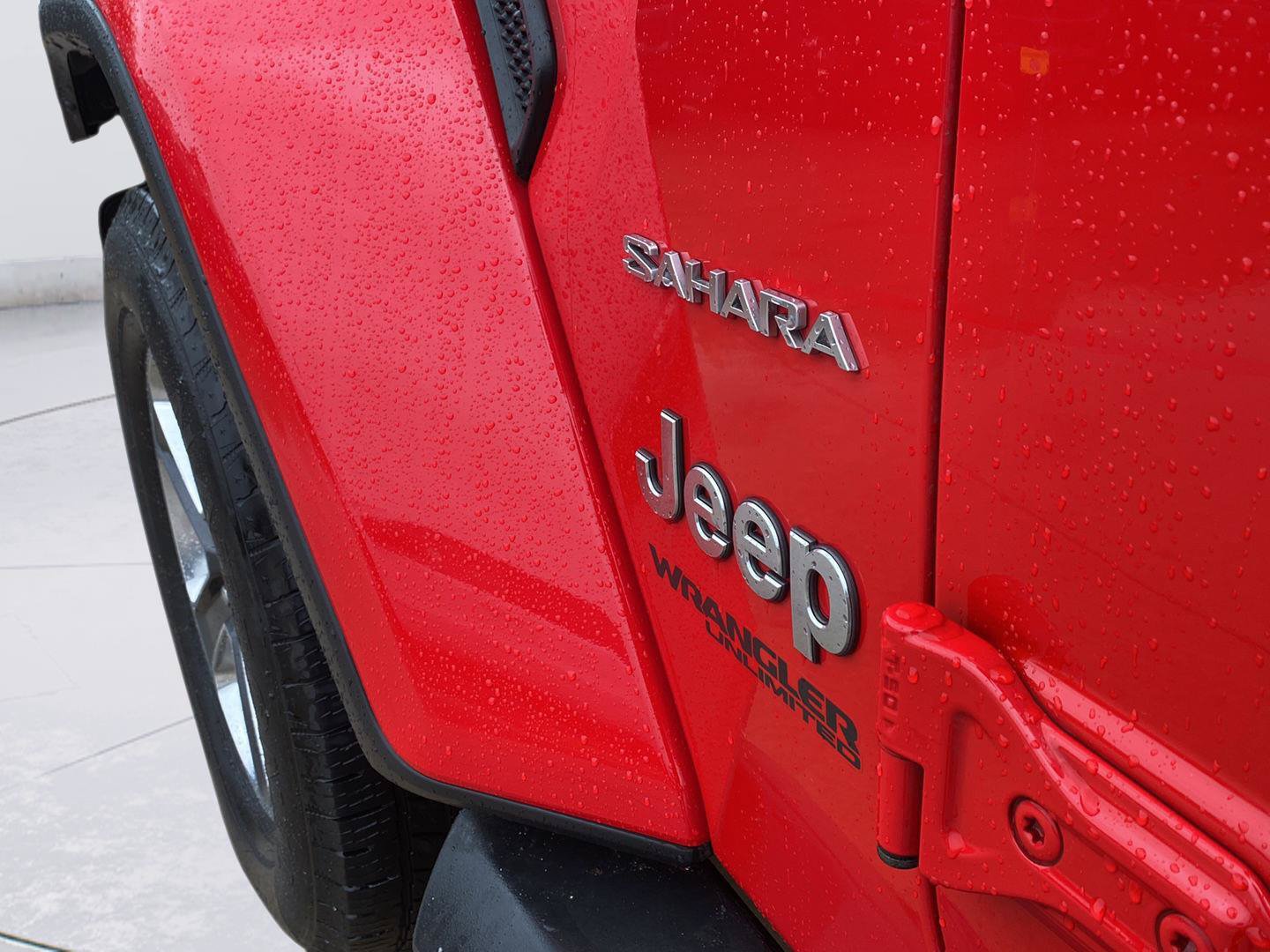 Used 2022 Jeep Wrangler Unlimited Sahara w/ Cold Weather Group AWD/4WD image 10