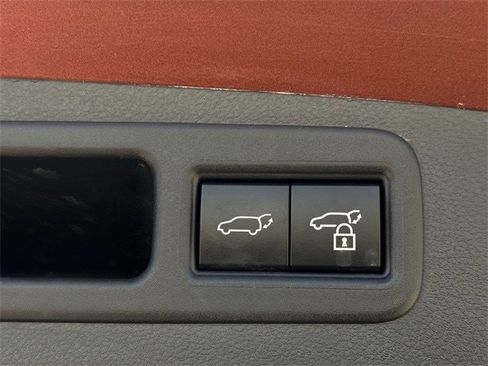 Used 2023 Lexus RX 500h F Sport w/ Accessory Package (Z1) image 31