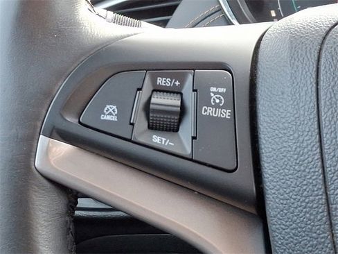 Used 2017 Chevrolet Trax LT w/ LT Convenience Package image 20