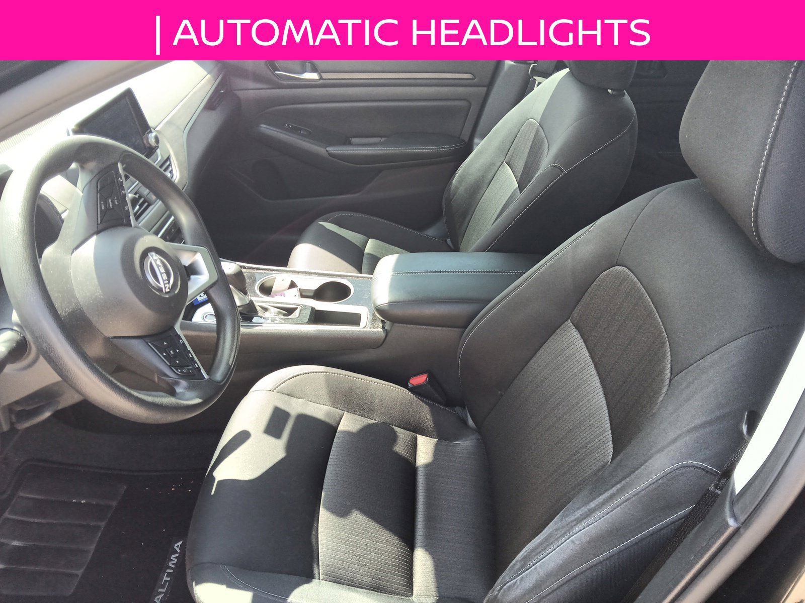 Used 2024 Nissan Altima 2.5 SV FWD image 11
