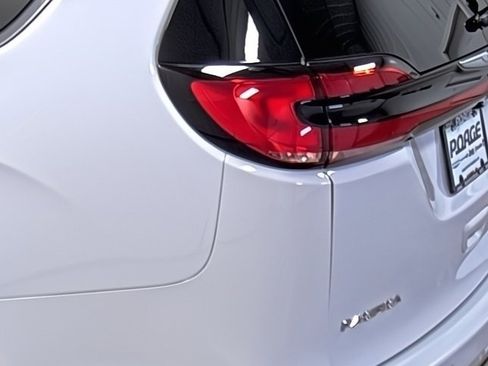 New 2026 Chrysler Pacifica Select image 10