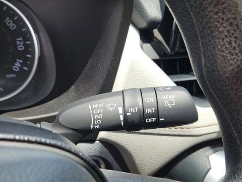 Used 2019 Toyota RAV4 XLE w/ Convenience Package FWD image 16