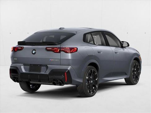 New 2026 BMW X2 M35i image 2