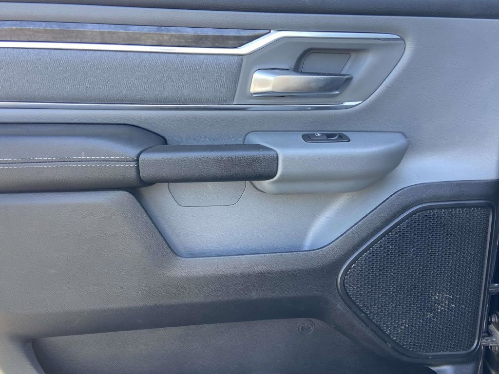 Used 2019 RAM 1500 Big Horn AWD/4WD image 14