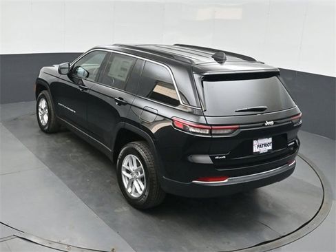 New 2025 Jeep Grand Cherokee Laredo X image 33