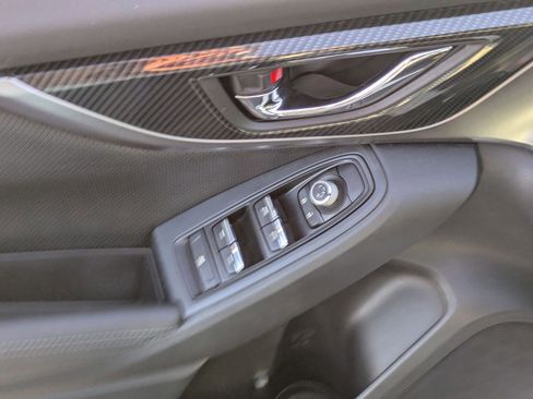 Used 2018 Subaru Impreza 2.0i Limited image 12