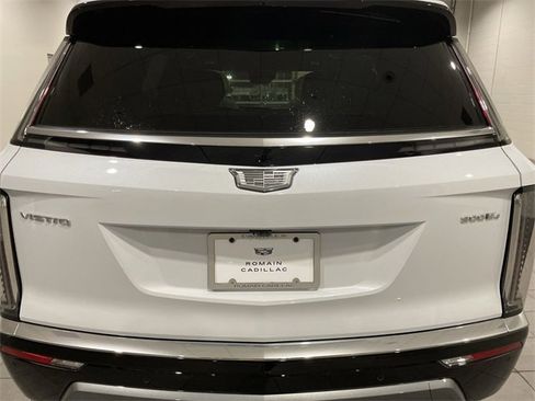 New 2026 Cadillac Vistiq Luxury image 5
