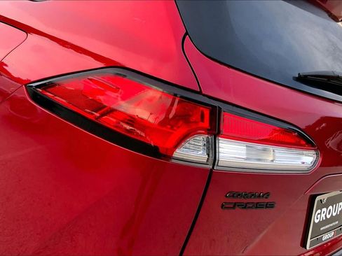 Used 2025 Toyota Corolla Cross AWD Hybrid image 28