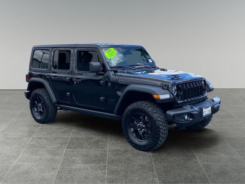 Used 2025 Jeep Wrangler Unlimited Sport AWD/4WD image 7