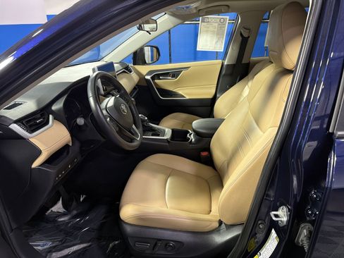 Used 2024 Toyota RAV4 XLE Premium w/ Weather Package AWD/4WD image 20