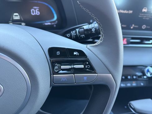 New 2026 Hyundai Elantra SEL Sport image 33