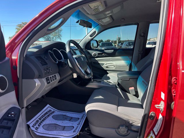 Used 2015 Toyota Tacoma 4x4 Double Cab w/ TRD Off-Road Package image 35