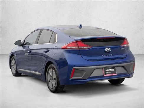 Used 2022 Hyundai Ioniq SE FWD image 8