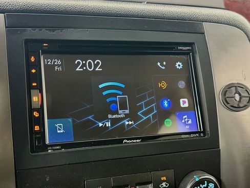 Used 2010 GMC Yukon SLE w/ Convenience Package image 14