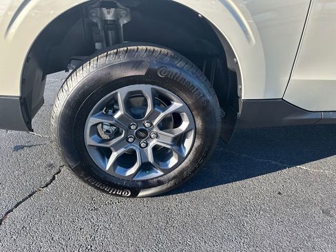 New 2025 Ford Maverick XLT w/ XLT Luxury Package image 17