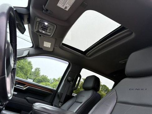Used 2023 GMC Sierra 1500 Denali AWD/4WD image 15