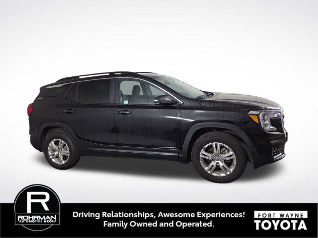 Used 2023 GMC Terrain SLE w/ Driver Convenience Package AWD/4WD image 5