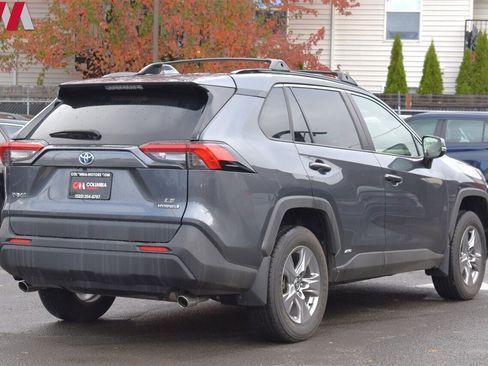 Used 2022 Toyota RAV4 LE image 5