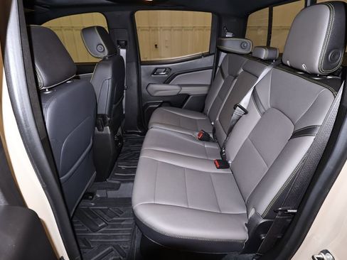 Used 2024 Chevrolet Colorado ZR2 w/ ZR2 Convenience Package III image 14