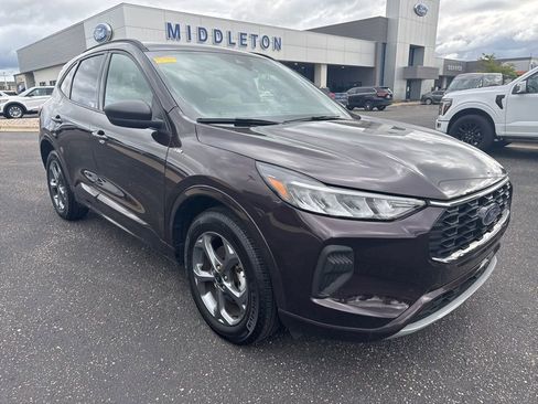 Used 2023 Ford Escape ST-Line w/ Tech Pack #1 AWD/4WD image 17