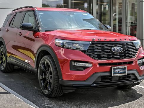 Certified 2023 Ford Explorer ST-Line w/ Class IV Trailer Tow Package AWD/4WD image 12