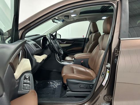 Used 2019 Subaru Ascent Touring AWD/4WD image 4