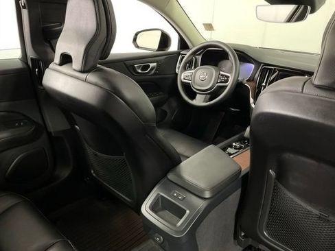 Certified 2024 Volvo S60 B5 Plus AWD/4WD image 30