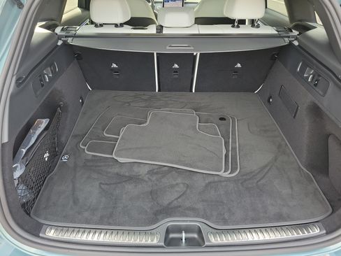 Used 2026 Mercedes-Benz GLC 300 image 7