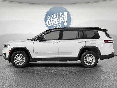 New 2025 Jeep Grand Cherokee L Limited w/ Black Appearance Package AWD/4WD image 5