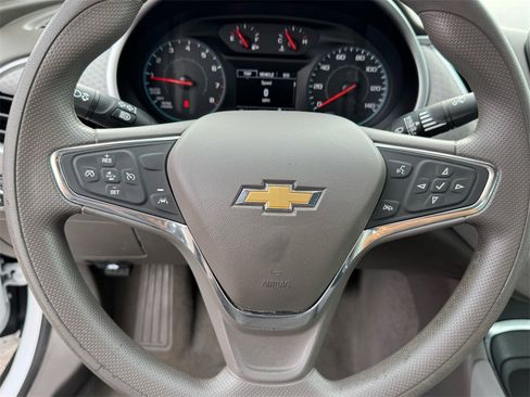 Used 2020 Chevrolet Malibu LS w/ Driver Confidence Package II image 23