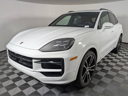 New 2026 Porsche Cayenne image 1