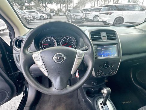 Used 2019 Nissan Versa SV image 12