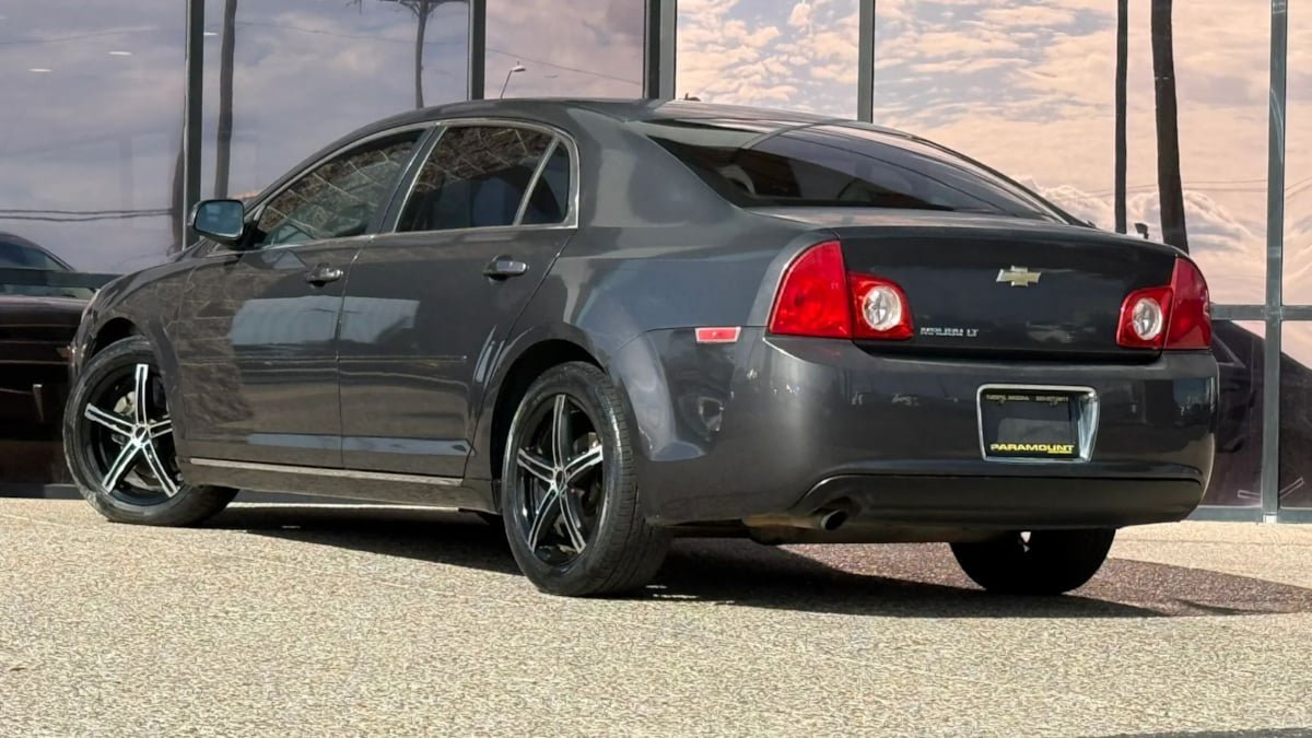 Used 2011 Chevrolet Malibu LT FWD image 7